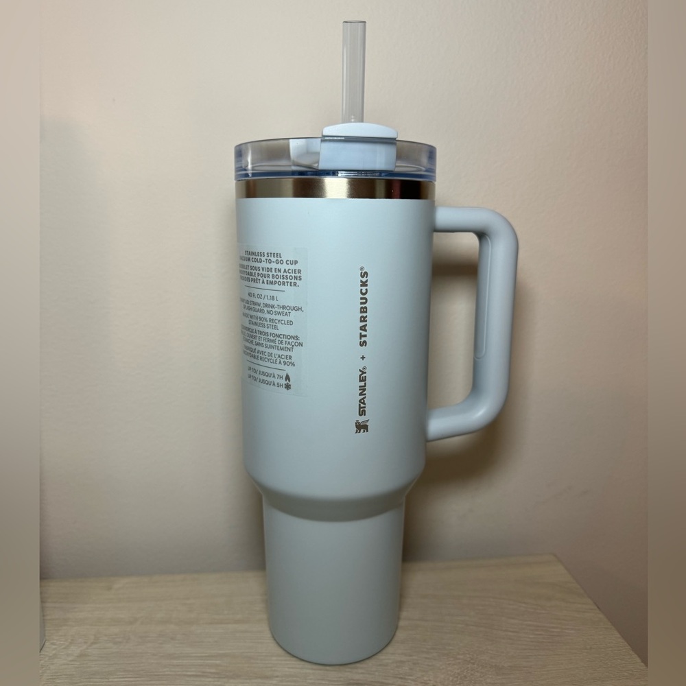Stanley and Starbucks Sky Blue 40 Ounce Tumbler Cup NWT Spring 2024